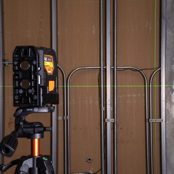 Rechargeable Self-Leveling Green Cross-Line Laser Level with Red Plumb - Image 3