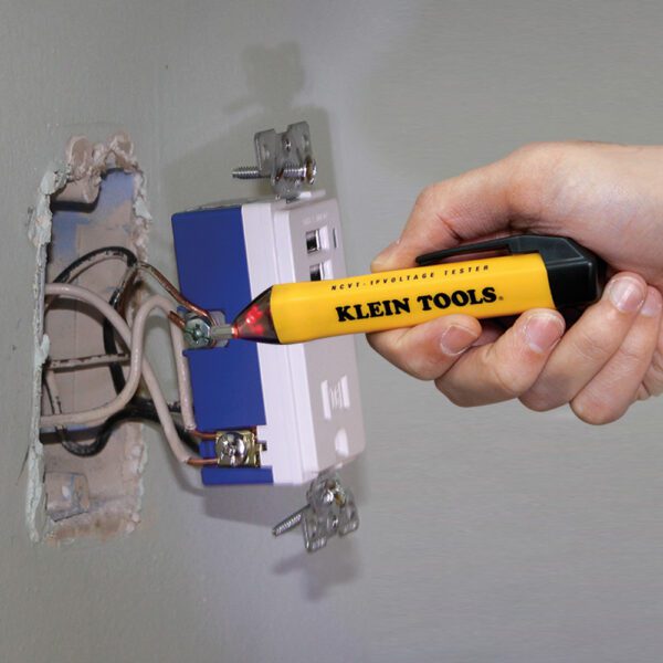 Non-Contact Voltage and GFCI Receptacle Test Kit - Image 2